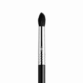 E45 Small Tapered Blending Brush
