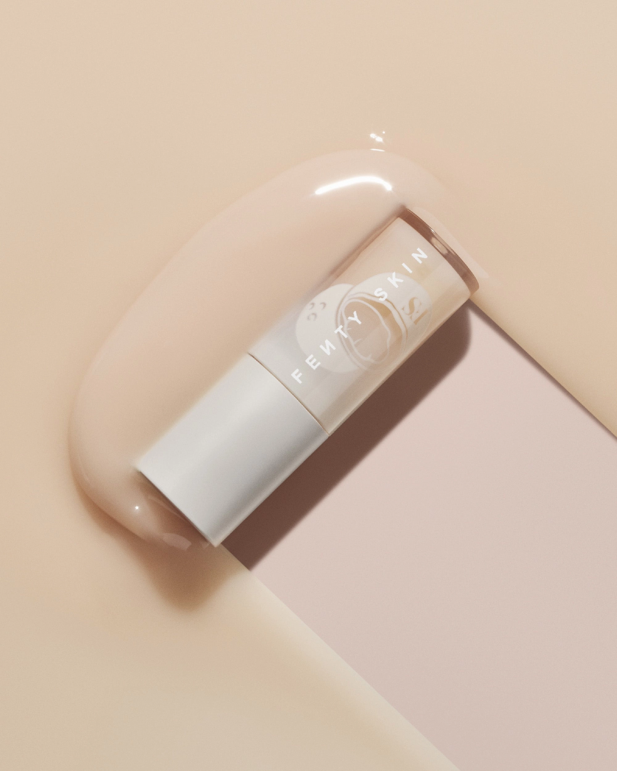 Fenty Treatz Hydrating   Strengthening Lip Oil — Coconut