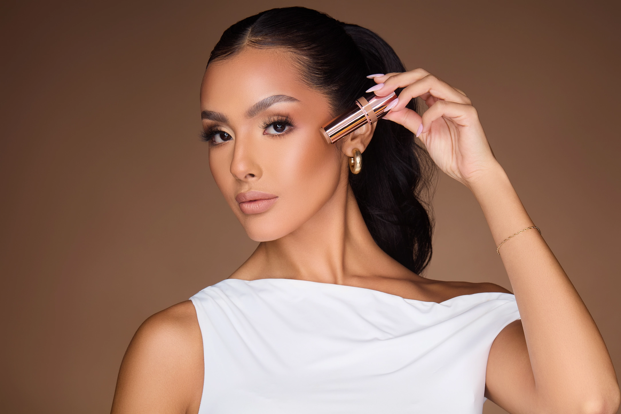 Flawless Stay Contour Sticks