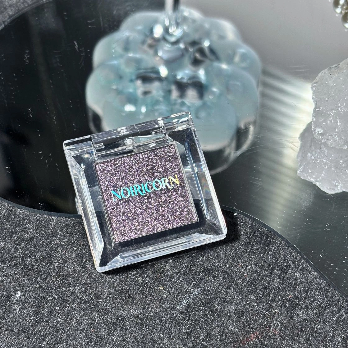 NOIRICORN Multi-Chrome Eyeshadow - #Amethyst Eclipse