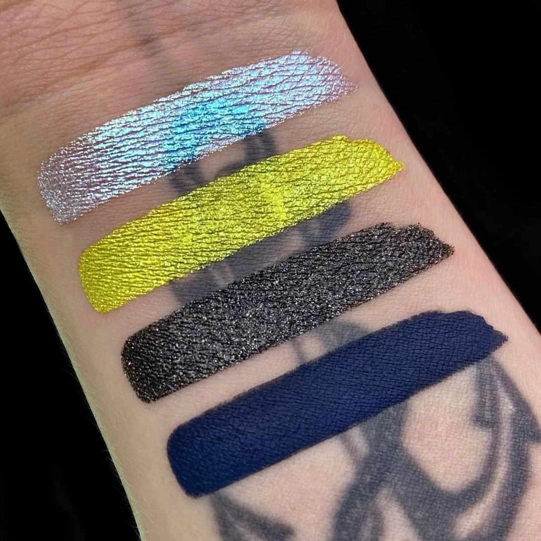 Shellwe Makeup Dove's Palette - Immortal Spirit Matte-Satin Shimmer Chameleon Quad Eyeshadow Palette