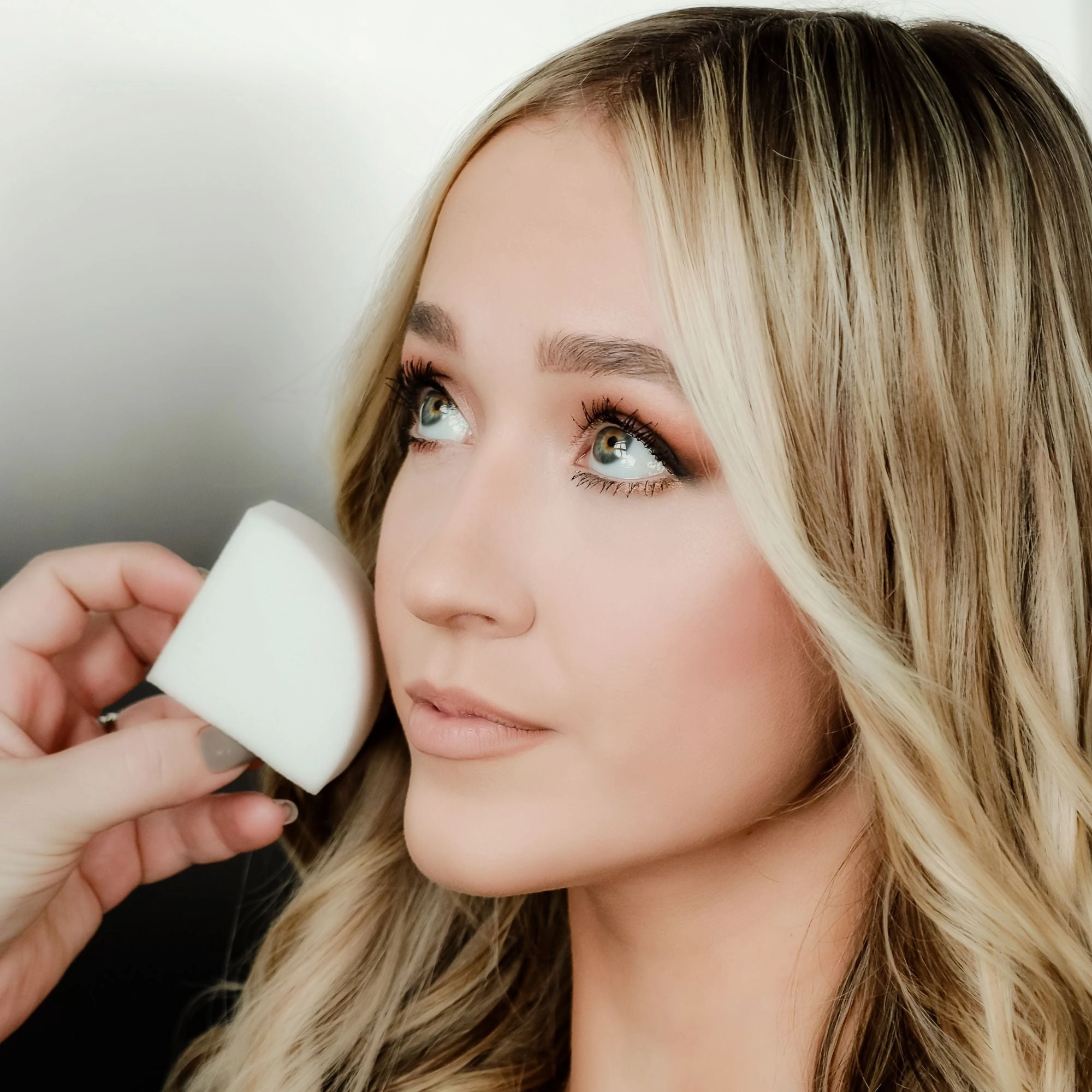 StansOut Beauty Sponge | No-Water, Soft Makeup Blender