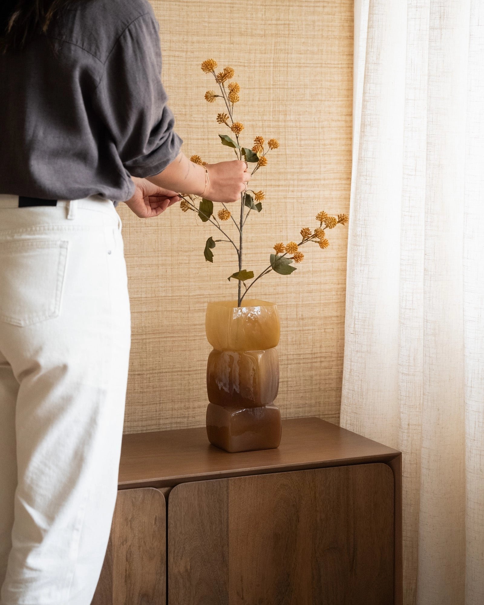 Vase Batu Mustard